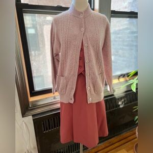 Baby dusty pink long sleeve wool soft cardigan. 2 front pockets. Size medium